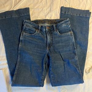 Women’s Wrangler Bootcut jeans